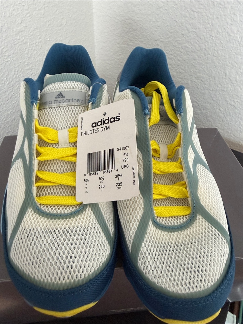 Adidas Stella McCartney woman’s philotes Gym Sneakers - size 7 new in box - Picture 5 of 5